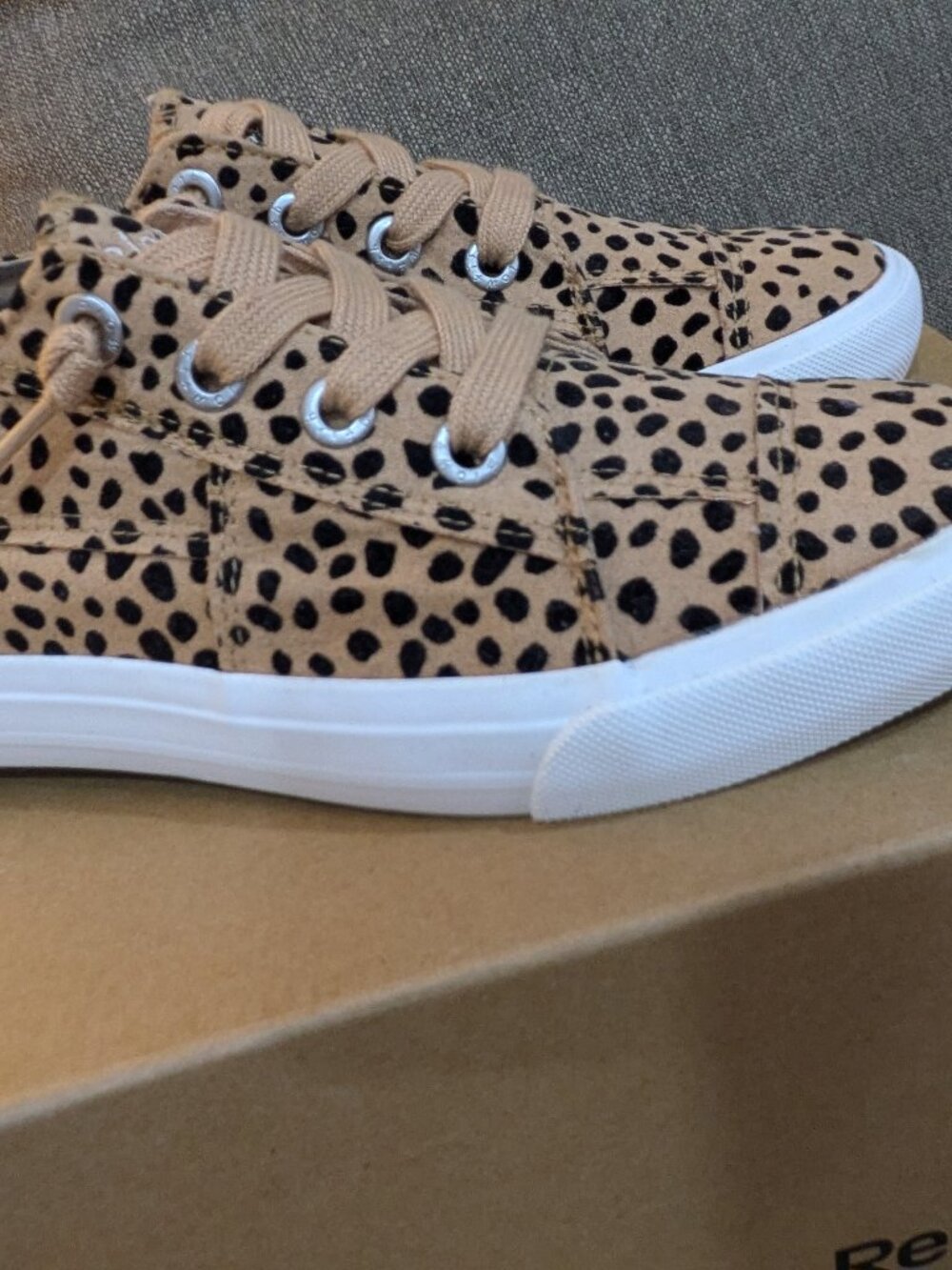 Women’s New🌿Blowfish Malibu Canvas Cheetah Animal Print Sneakers Size 8